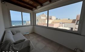 Panima Rooms